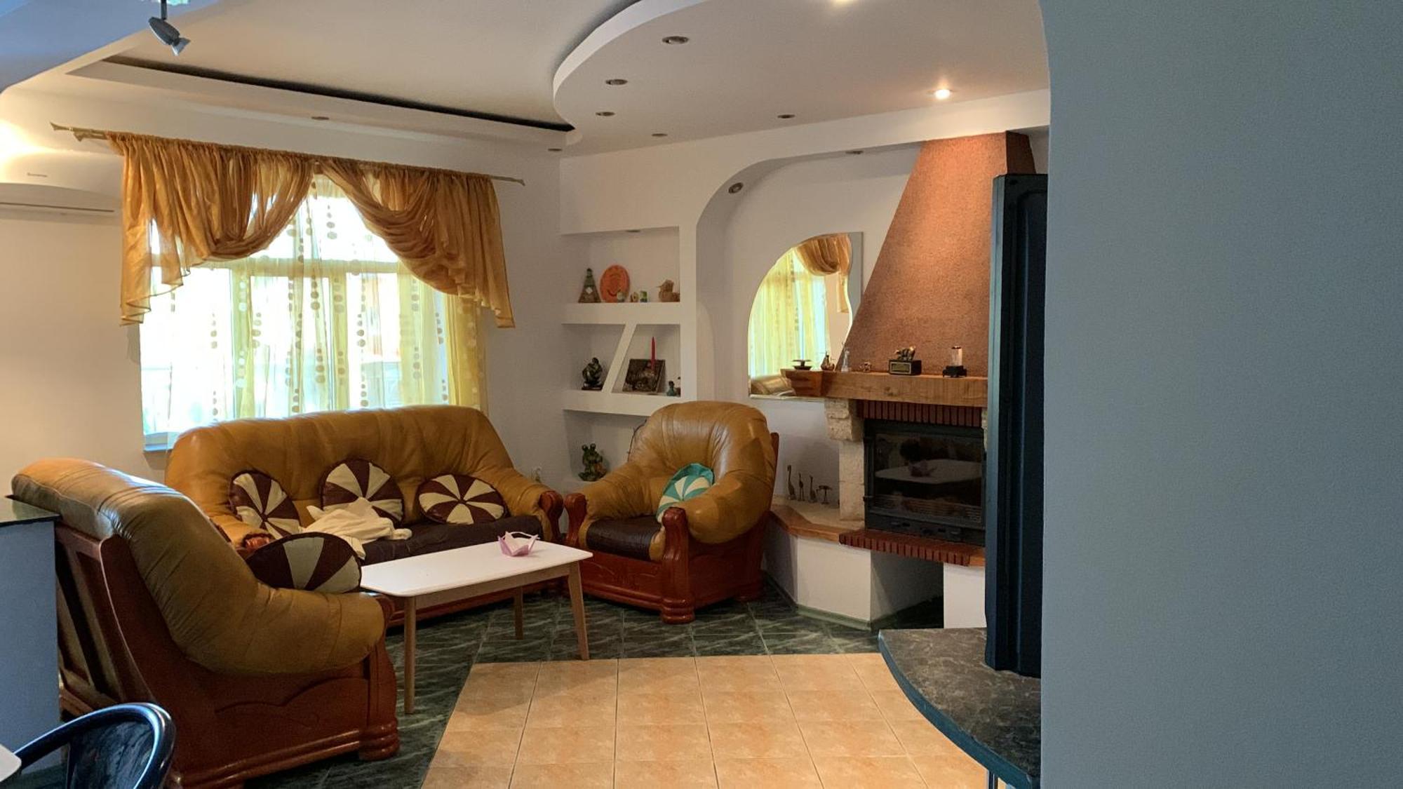 Hypnotic Villa Pitesti Ngoại thất bức ảnh