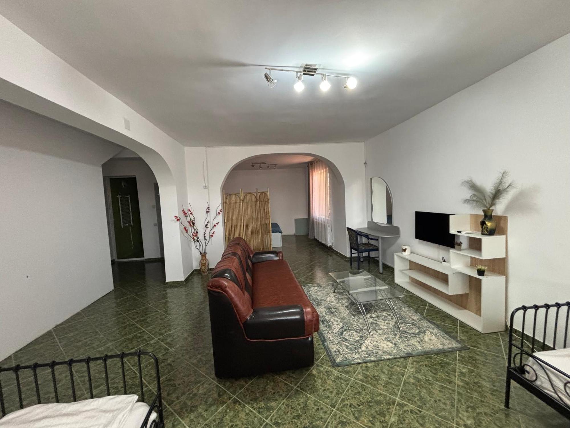 Hypnotic Villa Pitesti Ngoại thất bức ảnh